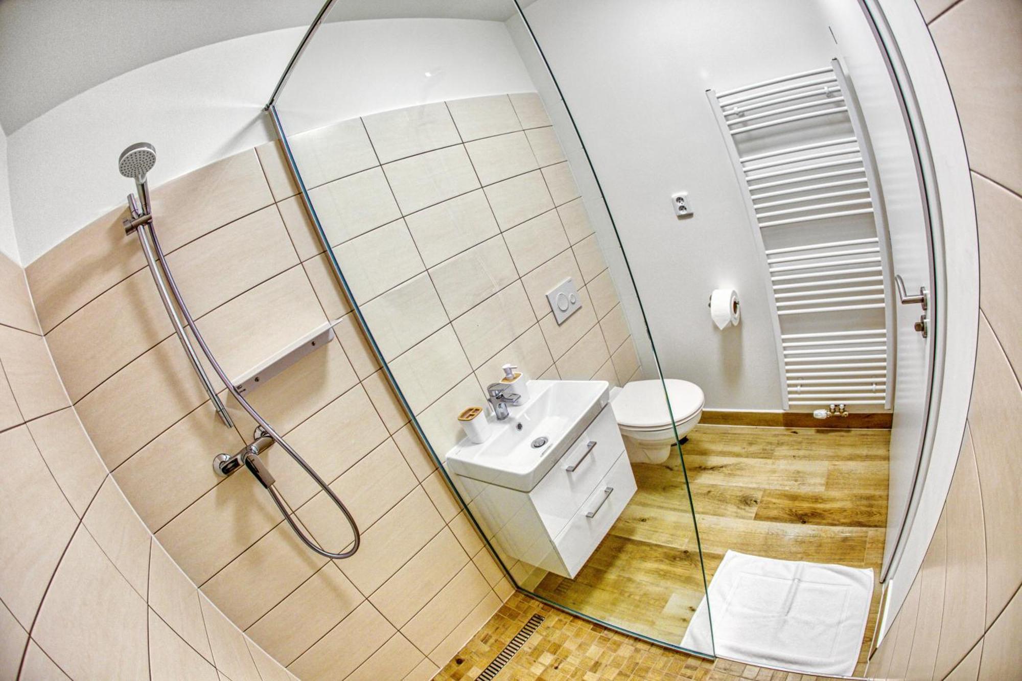 Hotel A Restaurace Ruze Podborany Dış mekan fotoğraf